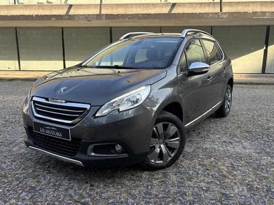 Usado Peugeot 2008 82 HP (60 kW) 2014 Cinzento SUV