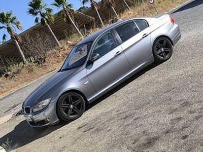 Usado 2011 BMW 320 Sedan | € 5.000