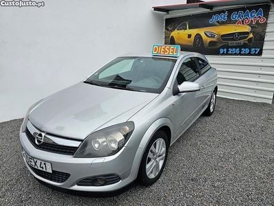 Cinza Usado 2007 Opel Astra GTC Coupé | € 3.450 (Preço justo)