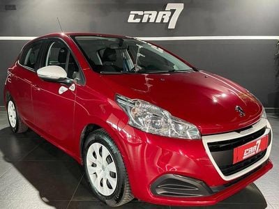 Vermelho Usado 2016 Peugeot 208 Access Citadino | € 9.990 (Preço elevado)