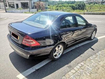 Mercedes C200