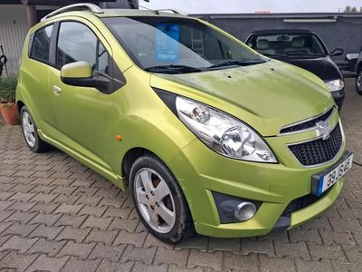 Usado Chevrolet Spark LT 81 HP (59 kW) 2010 Verde Citadino