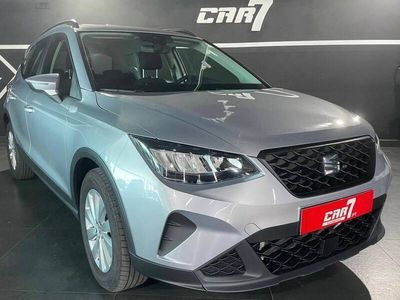 Usado Seat Arona Style 115 HP (84 kW) 2024 Cinza SUV