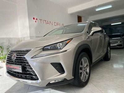 Cinza Usado 2019 Lexus NX300h Business Edition SUV | € 29.900