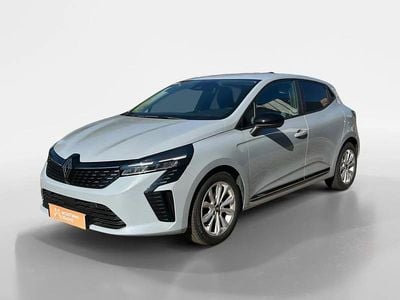 Cinza Usado 2024 Renault Clio V Evolution | € 17.657 (Preço justo)