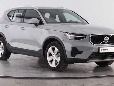 Usado Volvo XC40 129 HP (94 kW) 2024 Cinzento SUV