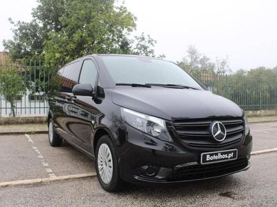 Usado Mercedes Vito 136 HP (100 kW) 2023 Preto Van