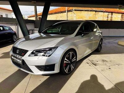Cinzento Usado 2016 Seat Leon | € 25.990 (Preço elevado)