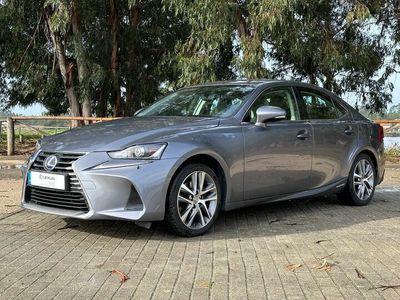 Lexus IS300h