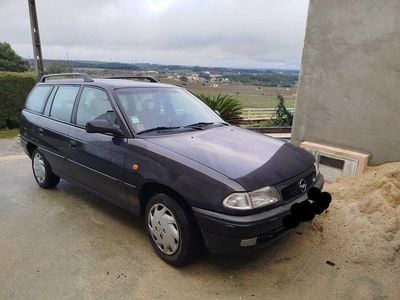 Usado 1996 Opel Astra Sedan | € 1.200