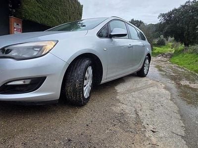 Cinza Usado 2015 Opel Astra Dynamic Carrinha | € 7.900 (Preço justo)