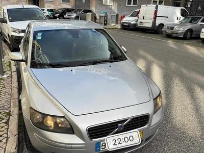 Volvo S40