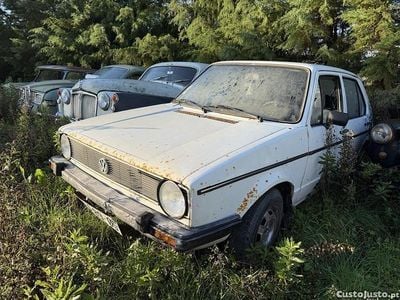 Azul Usado 1982 VW Golf I Citadino | € 1.000