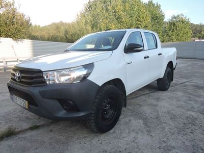 usado Toyota HiLux 2.4 D-4D 2WD CD