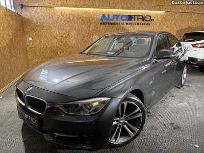 Usado BMW 320 Sport Line 184 HP (135 kW) 2012 Cinza Sedan