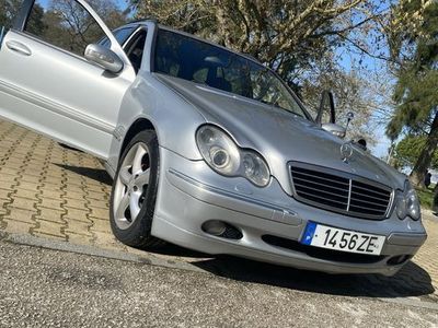 Mercedes C200