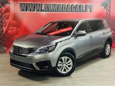 Usado Peugeot 5008 Active 130 HP (95 kW) 2019 Cinzento Monovolume