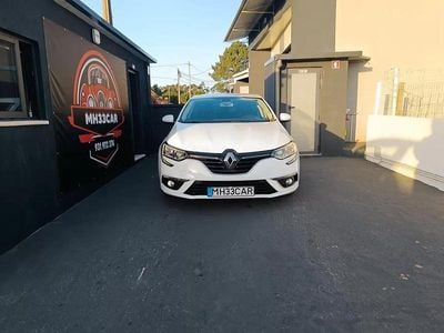 Usado Renault Mégane IV Intens 115 HP (84 kW) 2019 Branco