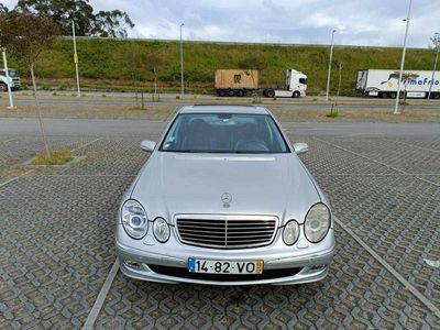 Mercedes E270