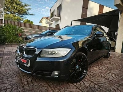 Usado BMW 318 143 HP (105 kW) 2010 Preto Sedan