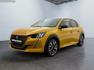 Usado Peugeot e-208 GT 100 kW (136 HP) 2022 Amarelo Citadino