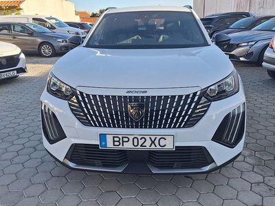 Branco Usado 2025 Peugeot 2008 Allure SUV | € 25.950 (Preço justo)