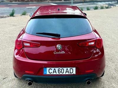 Vermelho Usado 2012 Alfa Romeo Giulietta Citadino | € 13.499