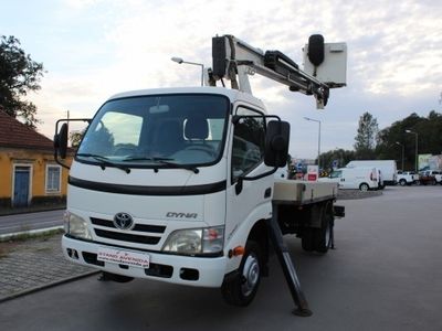 usado Toyota Dyna M 35/33 // Cesto Elevatório 16m