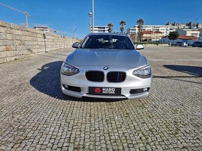 Cinzento Usado 2013 BMW 118 Citadino | € 12.000