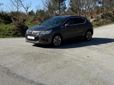 Usado Citroën DS4 120 HP (88 kW) 2015 Cinzento Citadino
