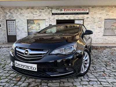 Usado Opel Cascada S 140 HP (102 kW) 2018 Preto Cabrios