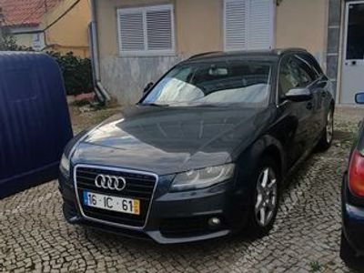 usado Audi A4 Avant 2.0 TDI 143 CV-versão B8 (Cor cinza rato)