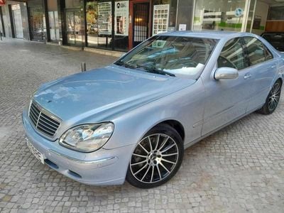 Usado Mercedes S320 197 HP (144 kW) 2001 Azul Sedan