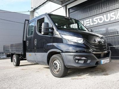 Usado Iveco Daily 160 HP (117 kW) 2023 Preto