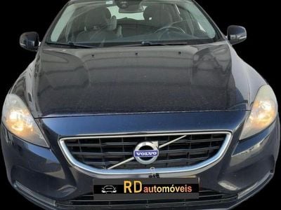 Preto Usado 2014 Volvo V40 | € 12.000 (Preço justo)