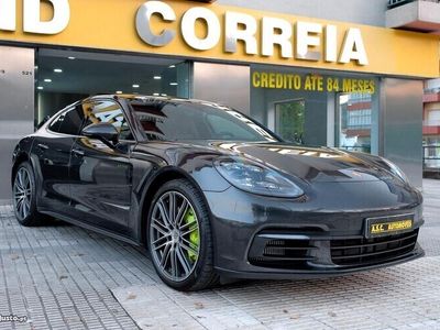 Porsche Panamera 4