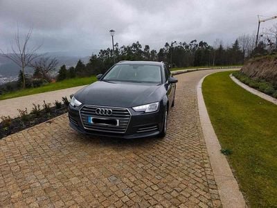 Usado Audi A4 150 HP (110 kW) 2017 Cinzento