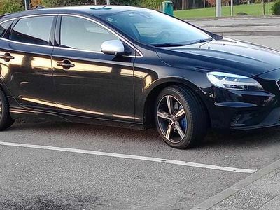 Preto Usado 2017 Volvo V40 Carrinha | € 9.950 (Preço justo)