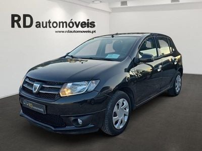 Preto Usado 2013 Dacia Sandero Comfort Citadino | € 8.500