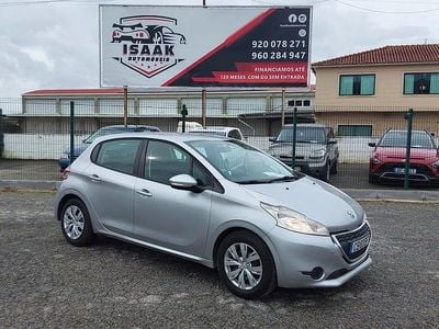 Usado Peugeot 208 Active 68 HP (50 kW) 2013 Cinza Citadino