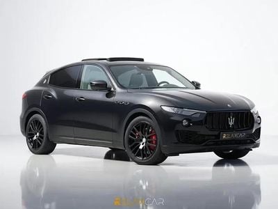 Usado Maserati Levante 275 HP (202 kW) 2016 Preto SUV