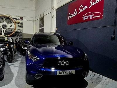 Usado Infiniti QX70 S Design 320 HP (235 kW) 2016 Azul escuro SUV