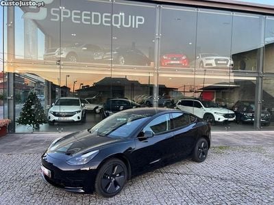 Branco Usado 2022 Tesla Model 3 Standard Range Plus Sedan | € 29.250 (Preço justo)