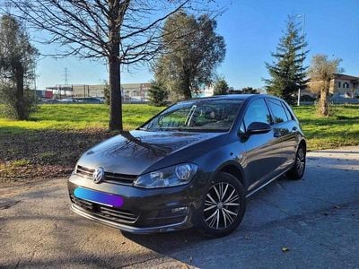 Cinzento Usado 2017 VW Golf VII | € 15.950 (Preço elevado)