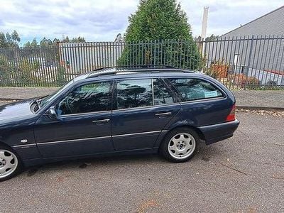 Usado 1997 Mercedes C250 Sedan | € 5.000