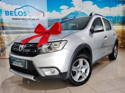 Cinza prata Usado 2020 Dacia Sandero Stepway SUV | € 11.750 (Preço justo)