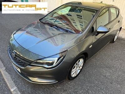Cinza Usado 2018 Opel Astra Business Edition | € 12.500 (Preço justo)