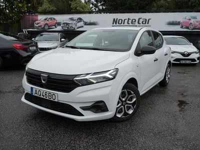Usado Dacia Sandero Essentiel 67 HP (49 kW) 2022 Branco