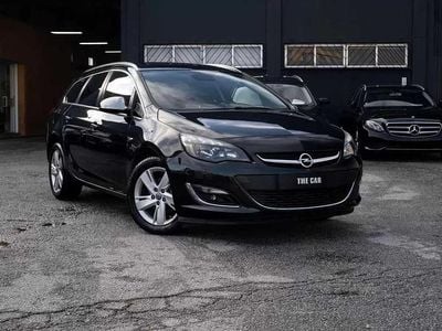 Usado Opel Astra Executive 110 HP (80 kW) 2015 Preto Carrinha