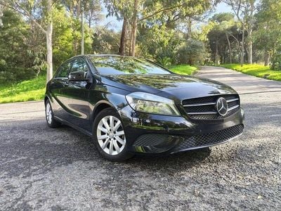 Usado Mercedes A180 109 HP (80 kW) 2014 Sedan